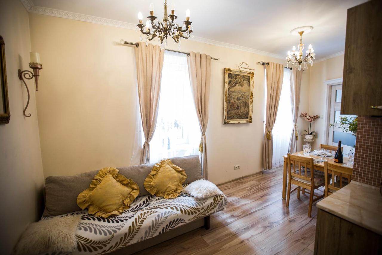 Obok Poczty Blisko Rynku Apartment Walbrzych Bagian luar foto