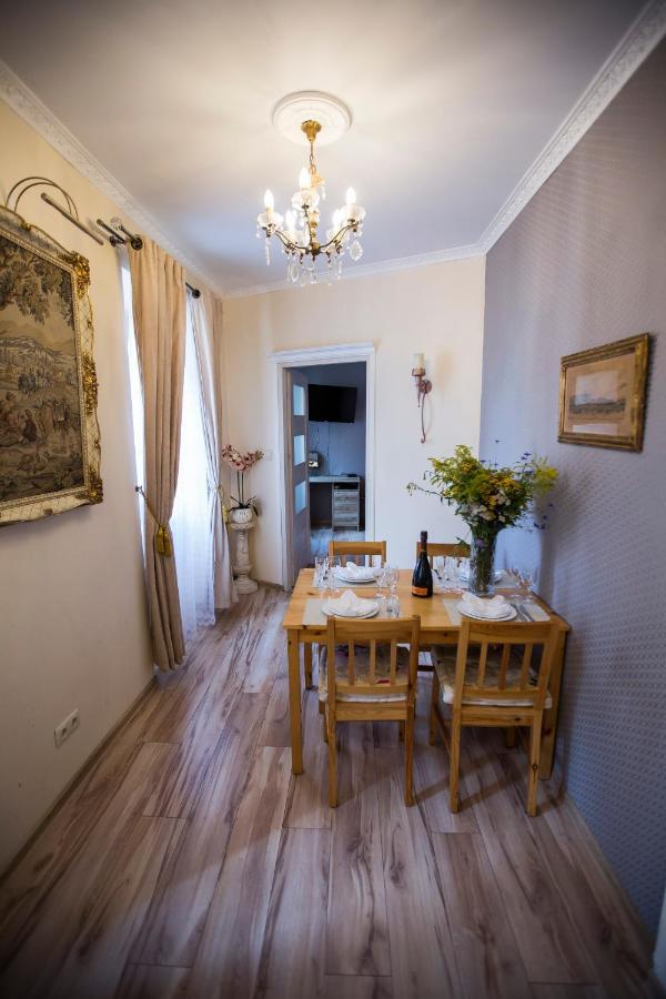 Obok Poczty Blisko Rynku Apartment Walbrzych Bagian luar foto